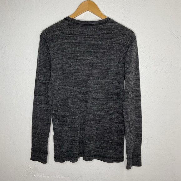 Hollister Men’s Charcoal Gray Thermal Waffle Knit Long Sleeve Tee Size Small - Picture 5 of 6